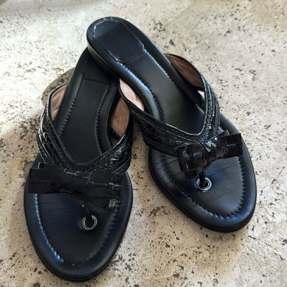 Classic Dior patent leather sandals with baw